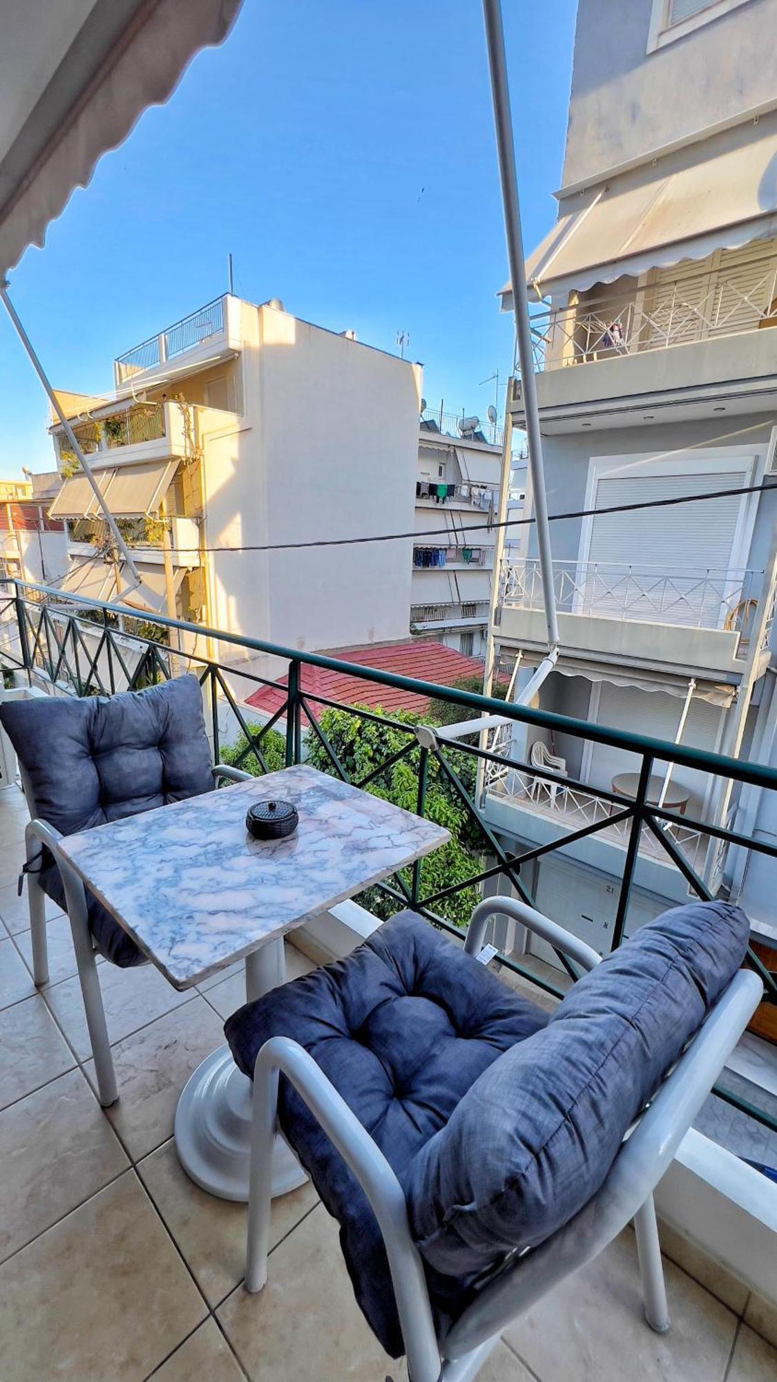 Apartament H&H Cozy Retreat Pireus Zewnętrze zdjęcie